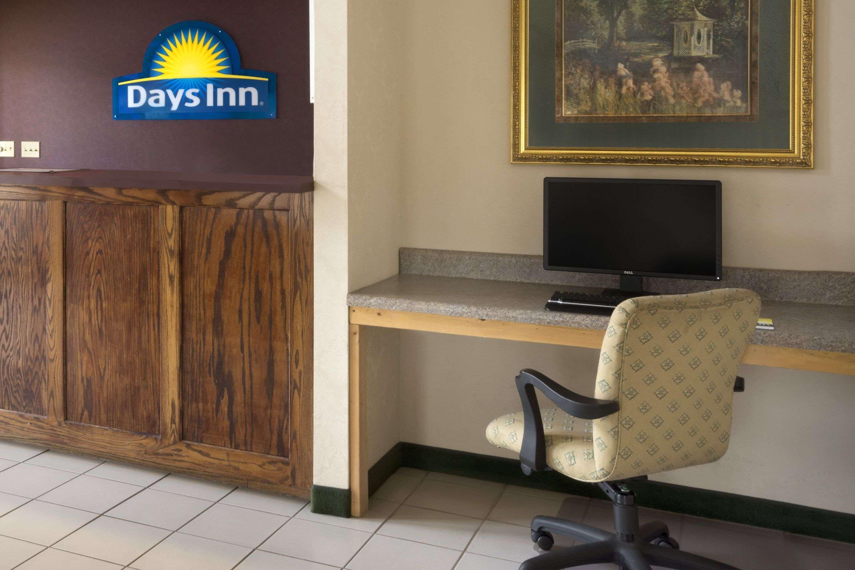 Days Inn By Wyndham אלמה מראה חיצוני תמונה